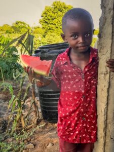 Bimbo anguria — Mostra Fotografica Benefica, Associazione Baobab Ticino